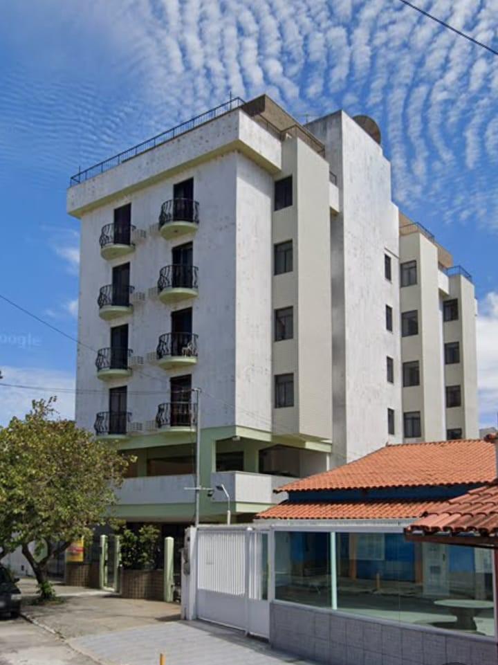 Apartamento com 2 quartos, 65m², à venda em Cabo Frio, Vila Nova - Leonardo Medeiros - Seu Corretor de Imóveis no RJ